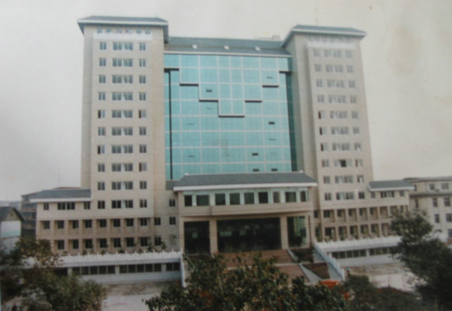 四川省交通厅综合楼