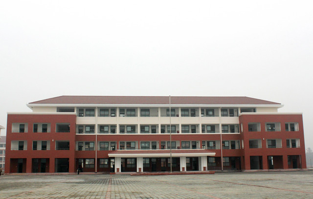 邛崃二中