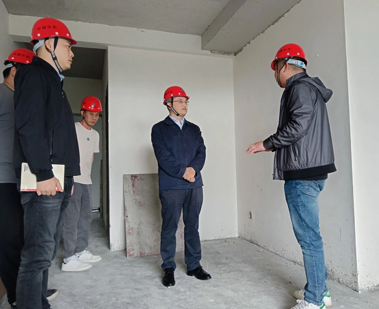 加压奋进勇比拼 全力冲刺保目标——公司党委书记、执行董事朱军赴基层一线督导