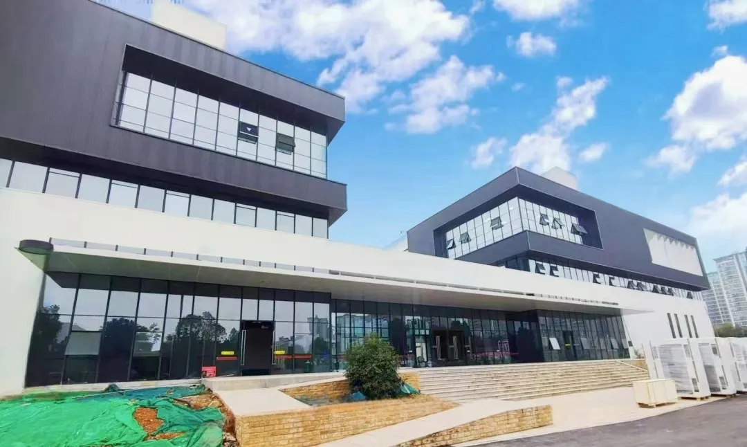 【这里是华安】“建”证科创“沃土”！华西安装助力国际一流空间望远镜系统研发平台建设
